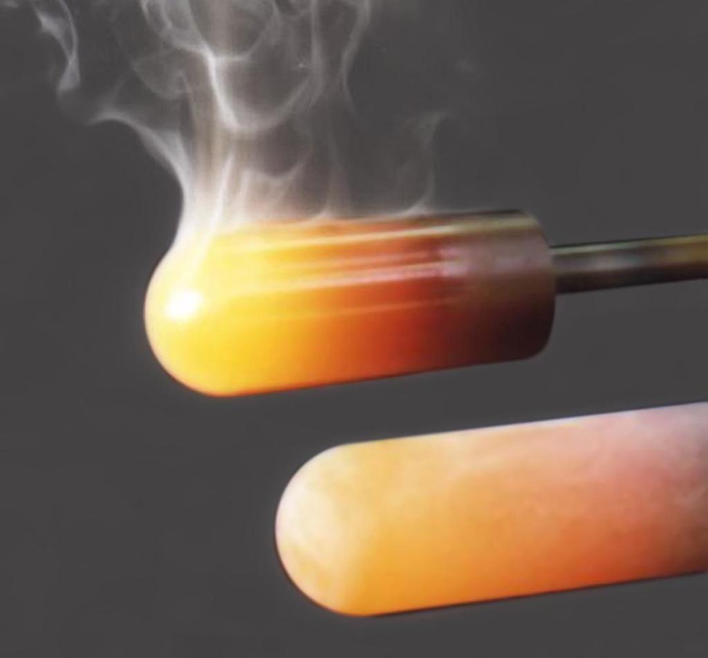 Oxidation-protective coating on glass melting electrodes